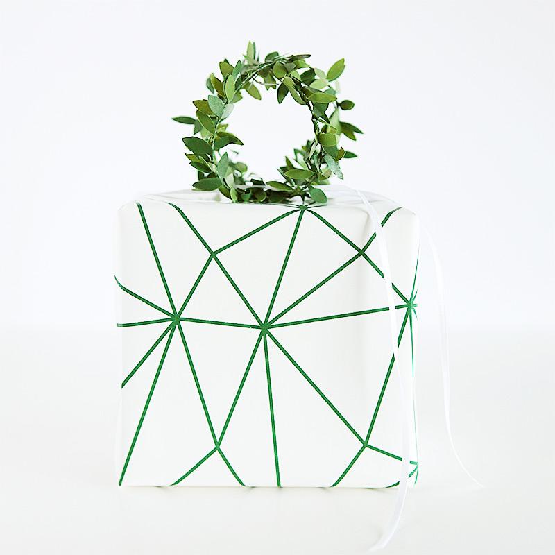 Poly pattern gift wrap